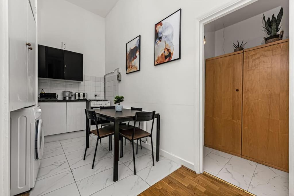 Deluxe Flat On Kentish Town Apartment ลอนดอน ภายนอก รูปภาพ
