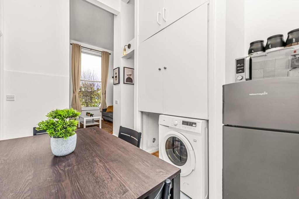 Deluxe Flat On Kentish Town Apartment ลอนดอน ภายนอก รูปภาพ