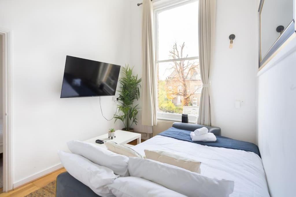 Deluxe Flat On Kentish Town Apartment ลอนดอน ภายนอก รูปภาพ